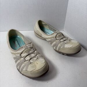 Skechers Sneakers Womens Size 9.5 22477 Relaxed Fit Natural Casual Comfort F3